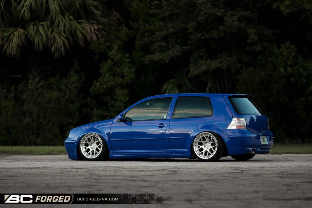 Mk4 Razz Blue JAZZ BLUE VW MK4 GTI – 18″ HC040S - BC Forged NA