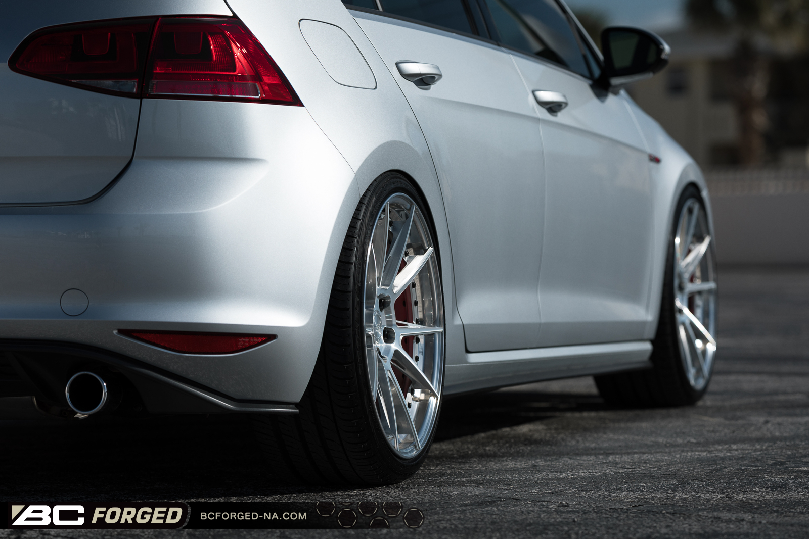 Padre fage Influyente cuero VW MK7 GTI – 19X9.0″ HCA382S W/ 255/30/19 SQUARE - BC Forged NA