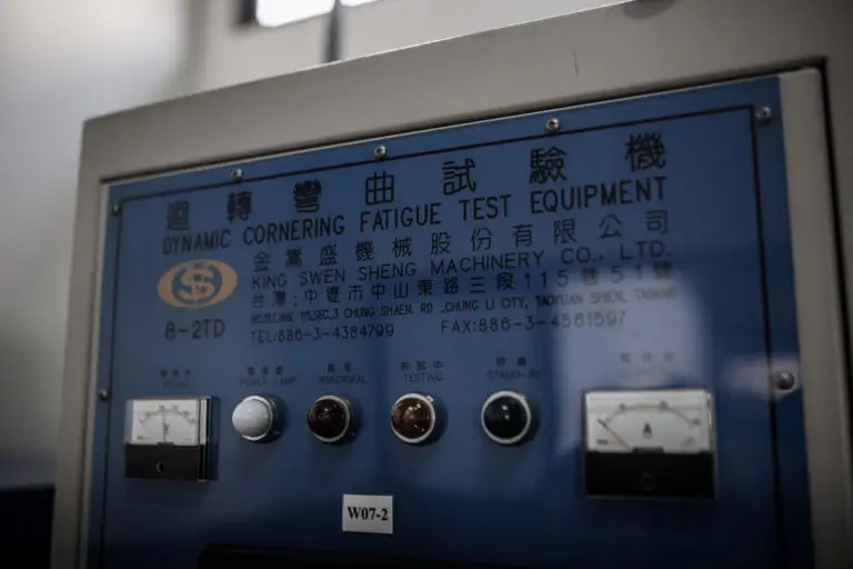 Dynamic cornering fatigue console detail
