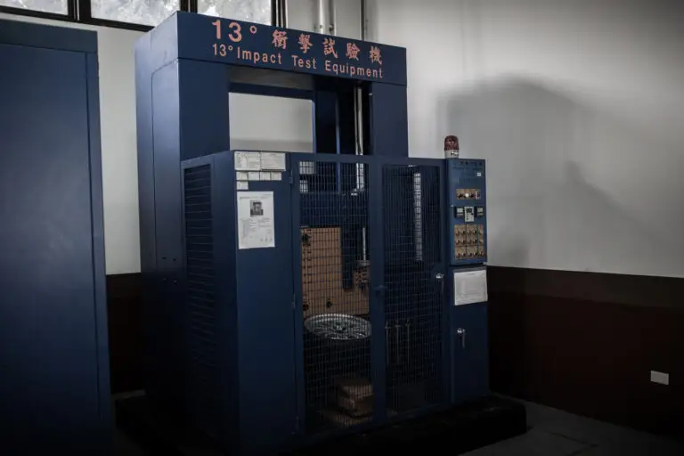Impact testing machine