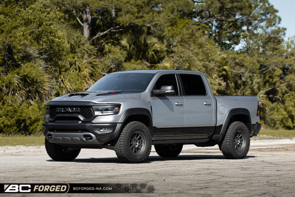 Joe's Dodge Ram TRX - 18